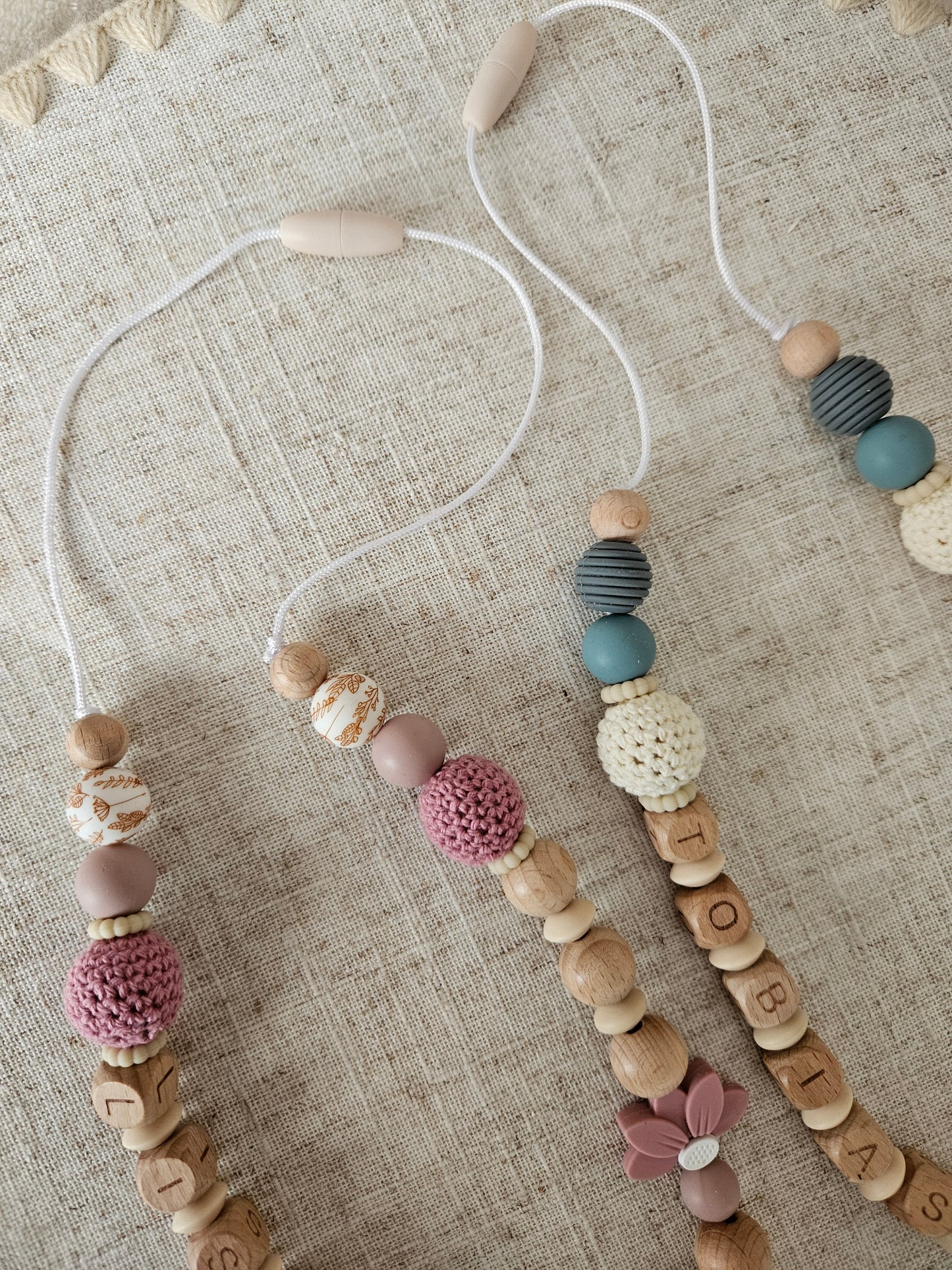 Stillkette mit Namen | rosa, blau | Personalisierte Baby Stillkette | Babygeschenk zur Geburt | Geschenke für Mamas | Liebevoll handgefertigt & BPA-frei