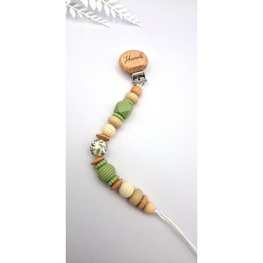 Personalisierte Schnullerkette mit Gravur | Holz & Silikon Natur Grün Beige | Geschenk zur Geburt | Handgefertigte Schnullerkette für Babys