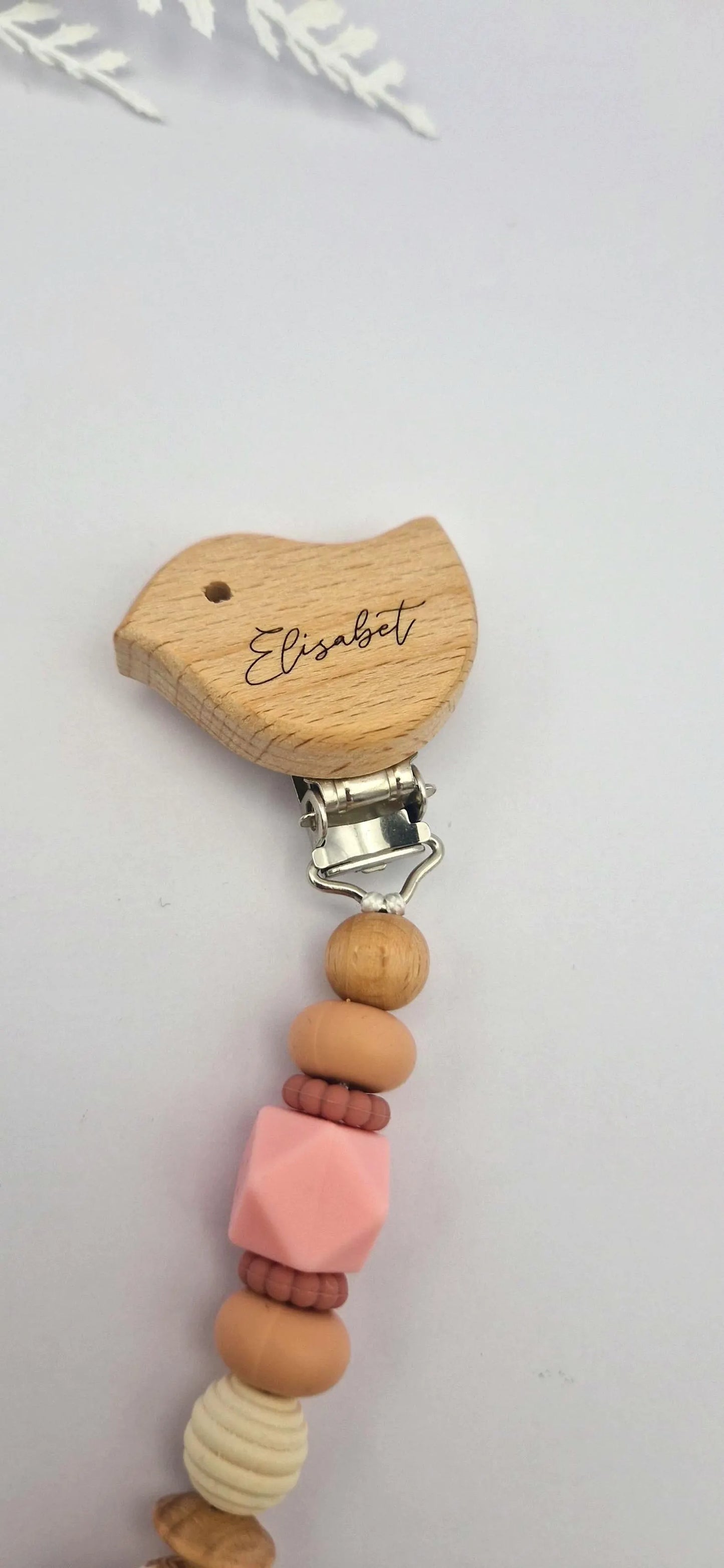 Personalisierte Schnullerkette mit Gravur | Holz & Silikon natur rosa | Geschenk zur Geburt | Handgefertigte Schnullerkette für Babys
