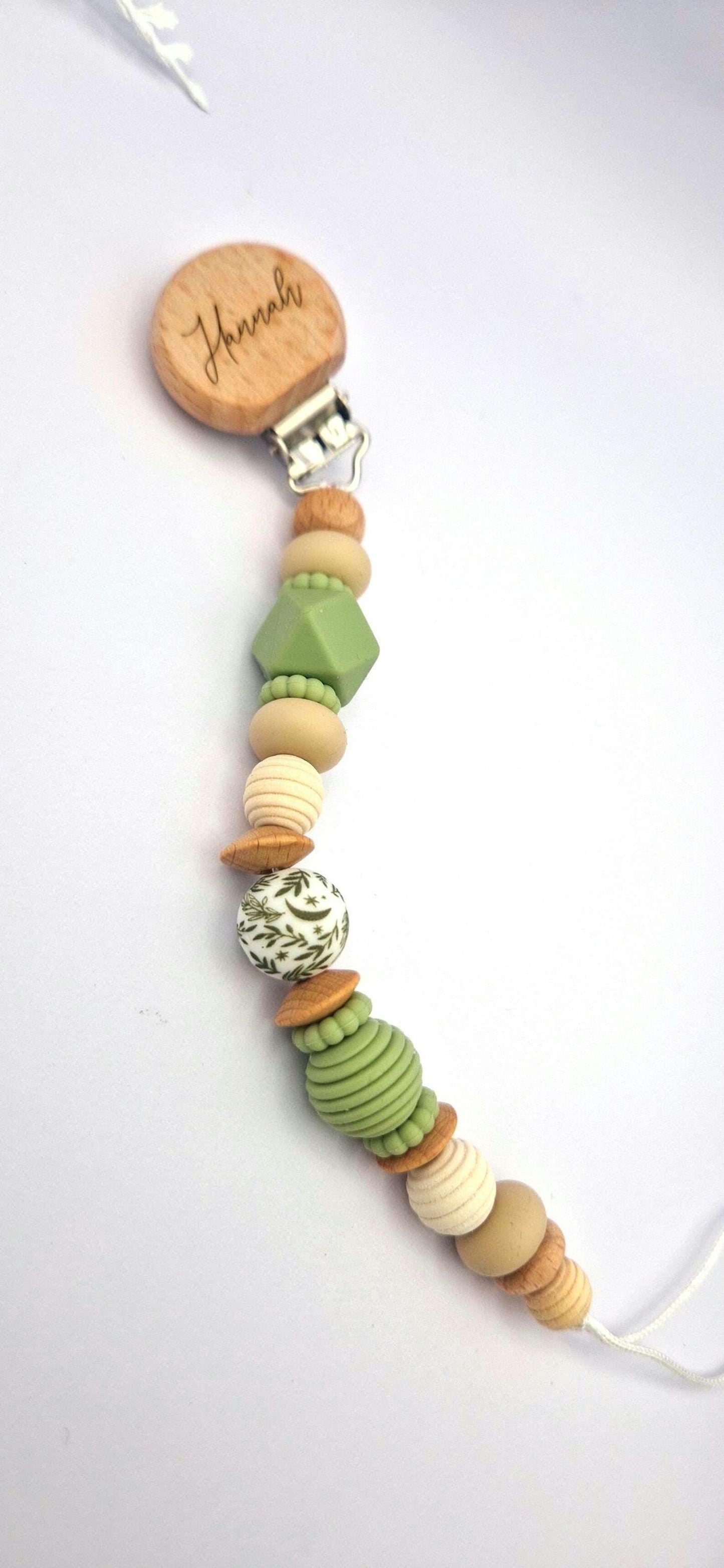 Personalisierte Schnullerkette mit Gravur | Holz & Silikon Natur Grün Beige | Geschenk zur Geburt | Handgefertigte Schnullerkette für Babys