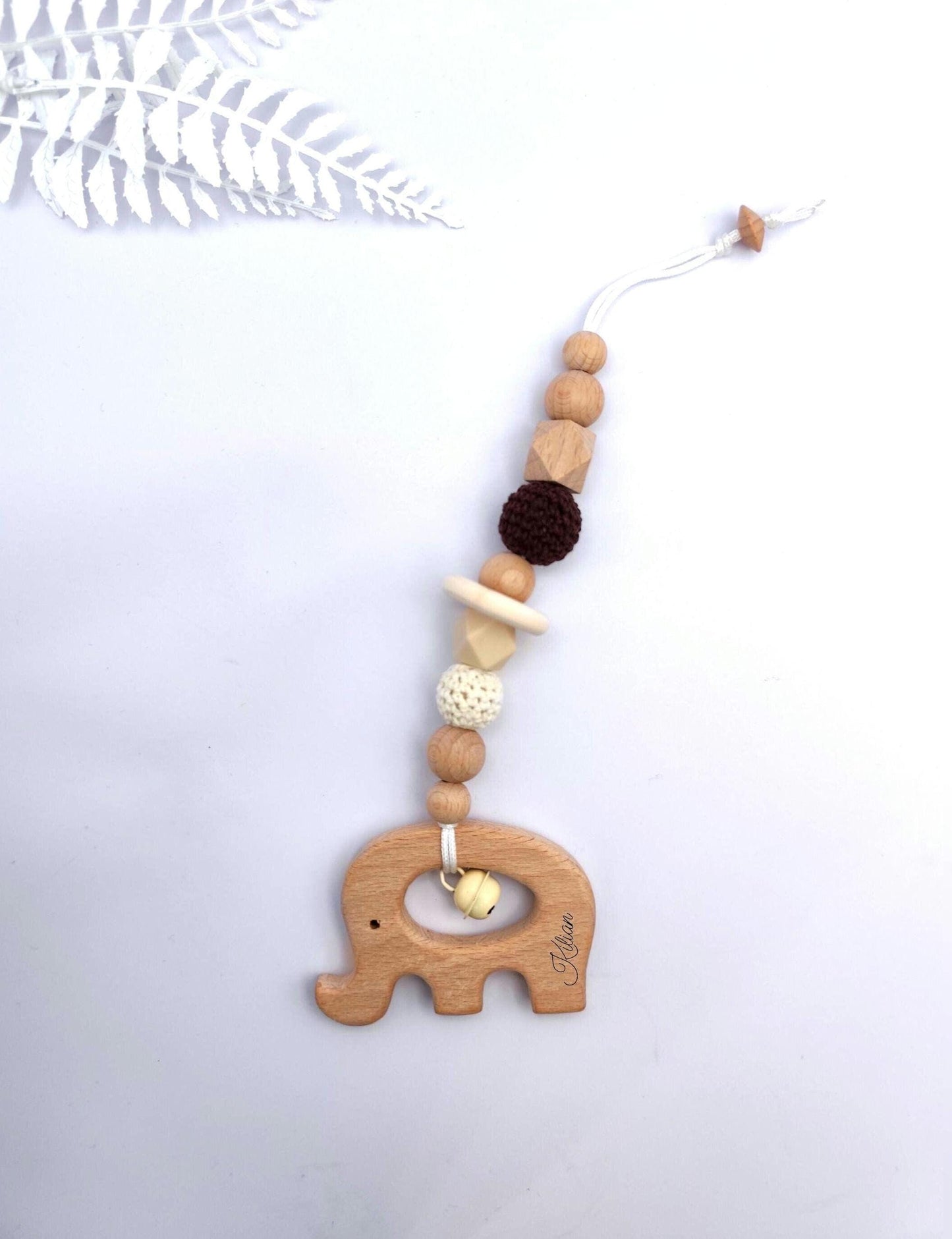 Maxi-Cosi Anhänger personalisiert mit Namen | Babysitzkette Holz & Häkelperlen | Babygeschenk Geburt Taufe