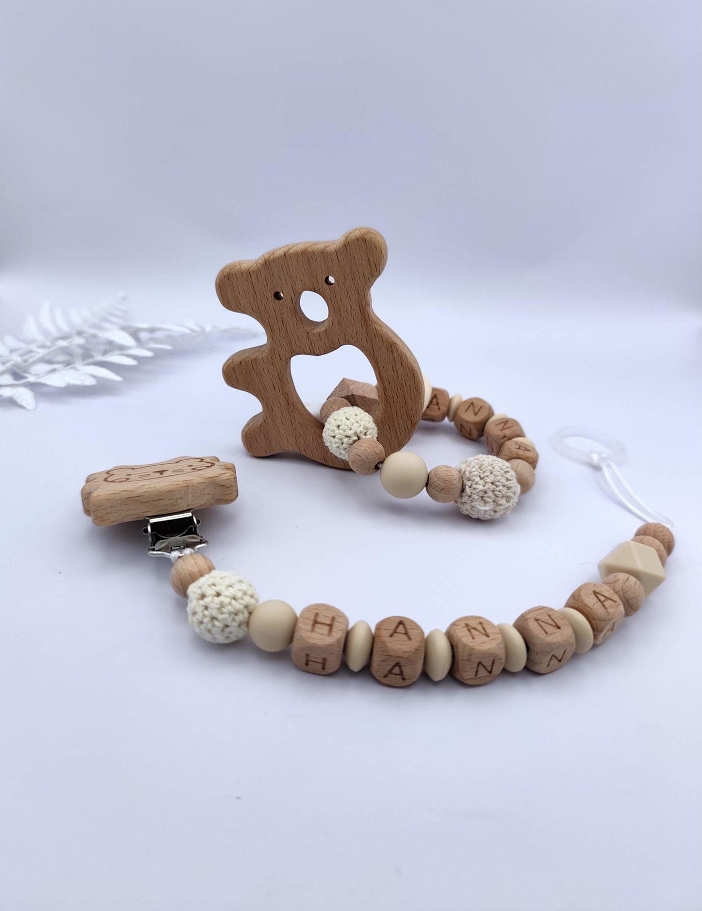 Baby Geschenkset Personalisiert Beige – Schnullerkette mit Namen & Greifling – Geschenk zur Geburt, Taufgeschenk, Babygeschenk Mädchen Junge