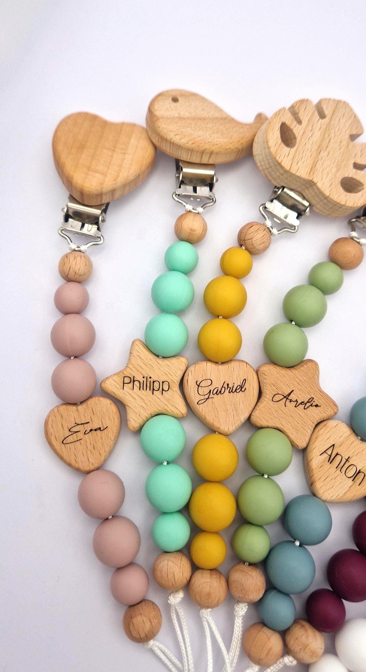 Personalisierte Pastell Schnullerkette mit Namen | Handgefertigt | Babygeschenk zur Geburt, Taufe oder Babyparty | Gravierter Schnullerhalter | BPA-frei