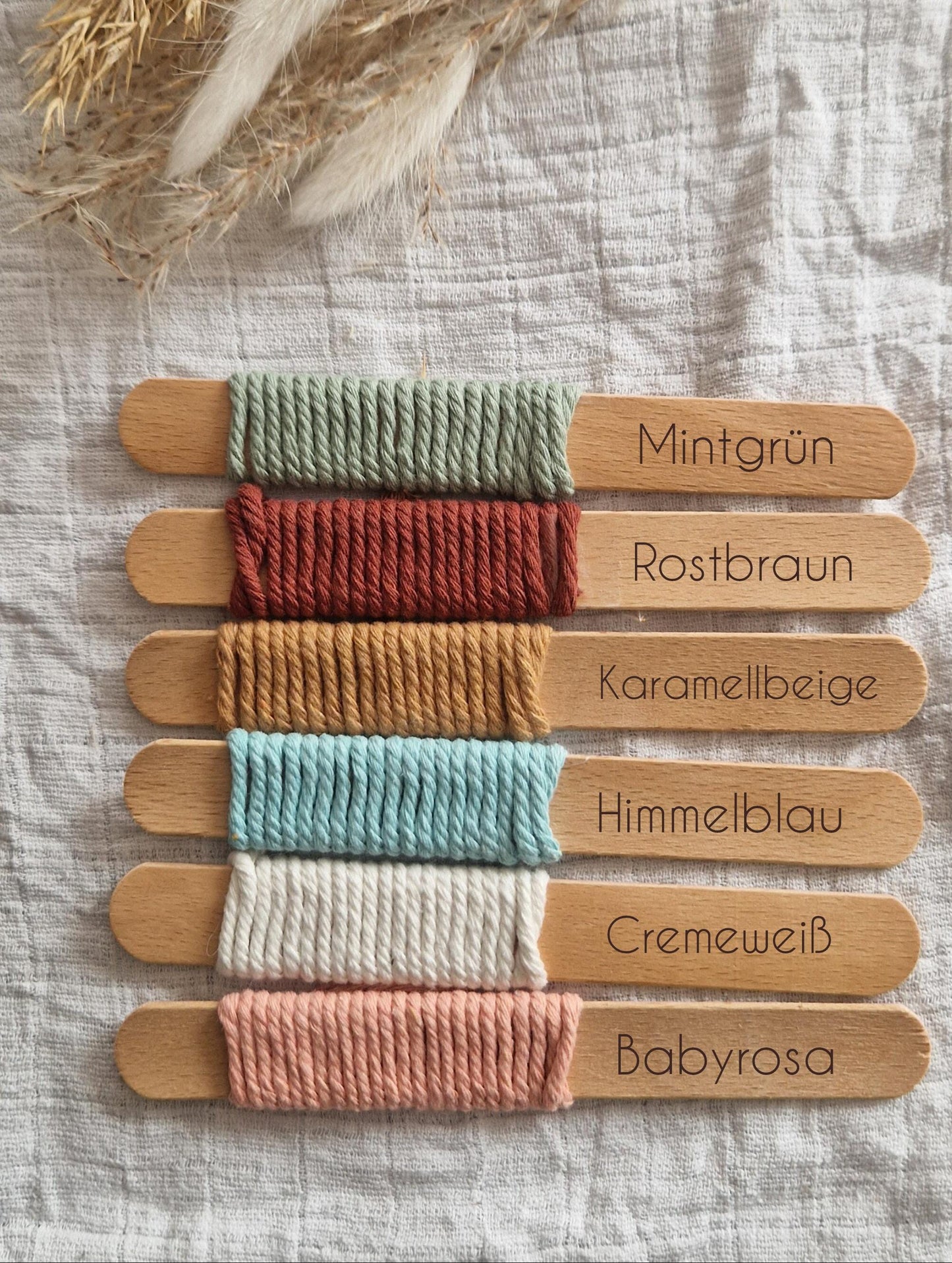 Handgemachte Makramee Schnullerkette | mit/ohne Perlen | Babyartikel | Geschenk zur Geburt oder Taufe
