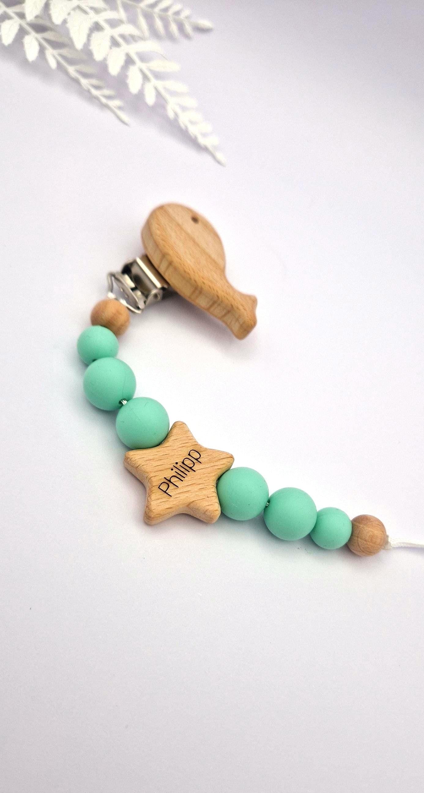 Personalisierte Schnullerkette mit Namen | Pastellgrün | Babygeschenk zur Geburt & Taufe | Handgefertigtes Babygeschenk BPA-frei | Namensgravur