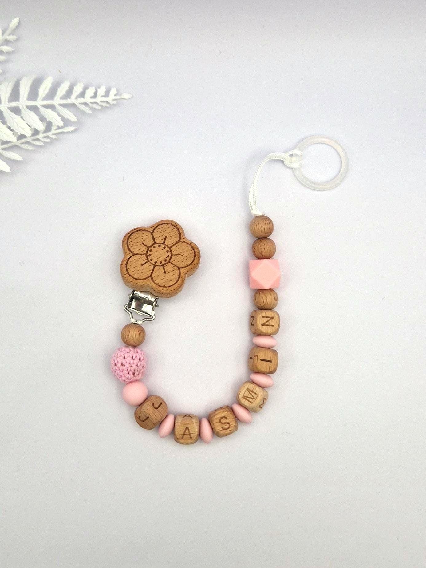 Personalisierte Schnullerkette mit Namen – liebevoll handgefertigtes Babygeschenk aus Österreich | Rosa | Mädchen | BPA-frei | Holz & Silikon