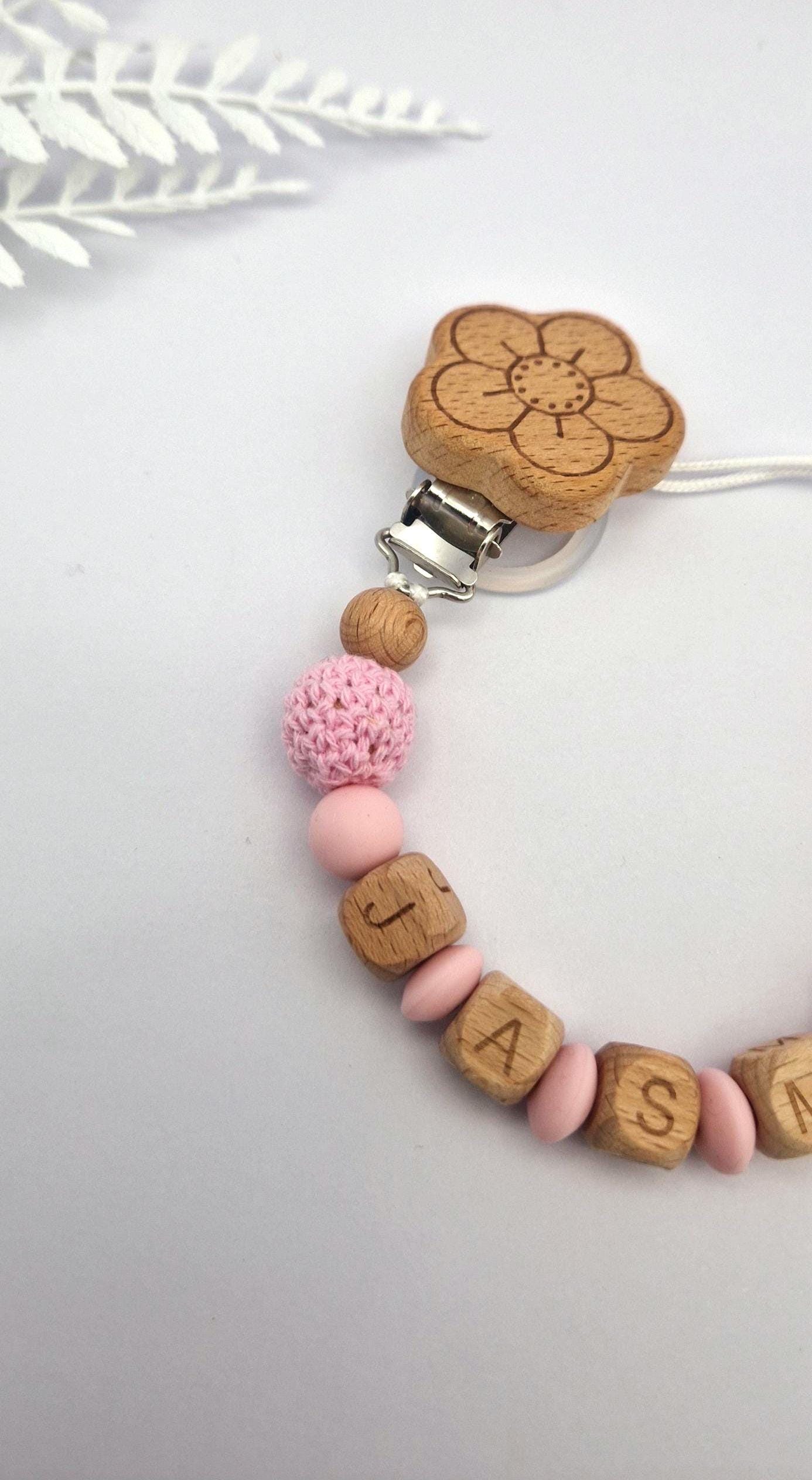 Personalisierte Schnullerkette mit Namen – liebevoll handgefertigtes Babygeschenk aus Österreich | Rosa | Mädchen | BPA-frei | Holz & Silikon