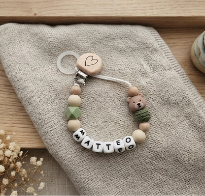 Personalisierte Schnullerkette mit Namen – Beige Schnullerkette mit Bär aus Silikon & Holz | Babygeschenk