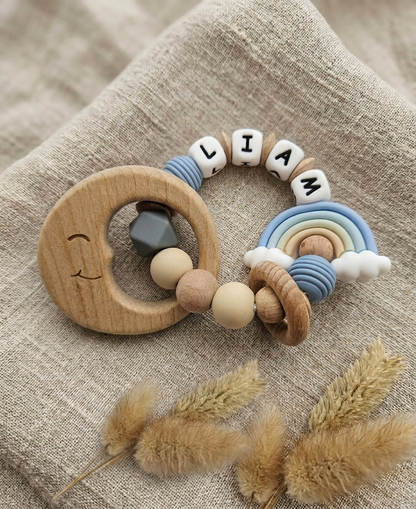Greifling mit Namen aus Holz | Personalisiertes Baby-Geschenk zur Geburt und Taufe