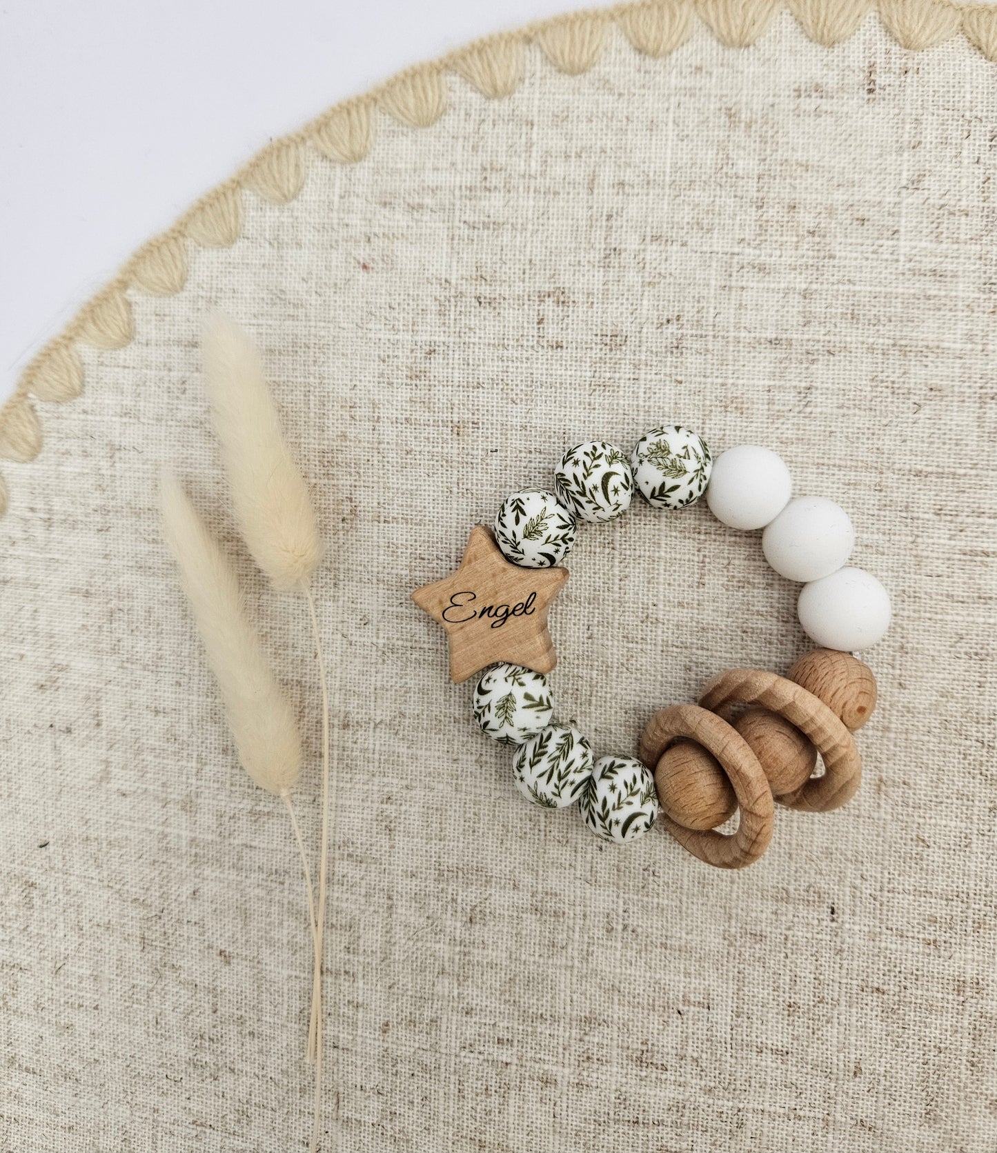 Personalisierter Greifling aus Holz & Silikon - Handgemacht - Boho Stil - Natur - Gravur