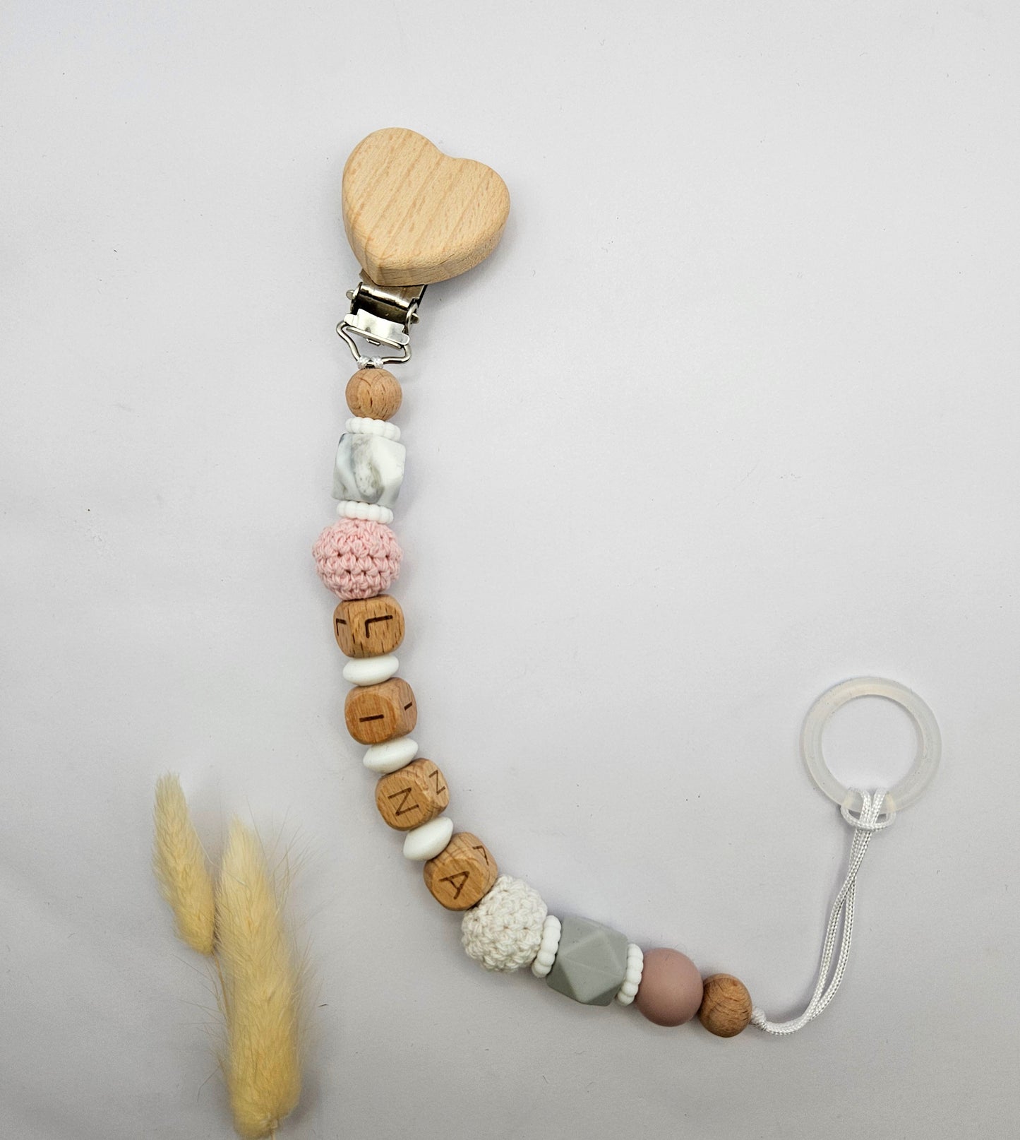 Personalisiertes Baby Set mit Namen Marmordesign/Rose – Kinderwagenkette, Schnullerkette & Greifling für Mädchen