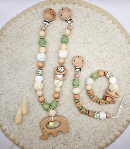 Personalisierte Kinderwagenkette mit Name - Salbeigrün & Holz, Bpa Frei, handgefertigt