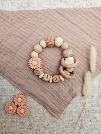 Personalisierter Greifling mit Namen | Blumen Pfirsich | Holz & Silikon