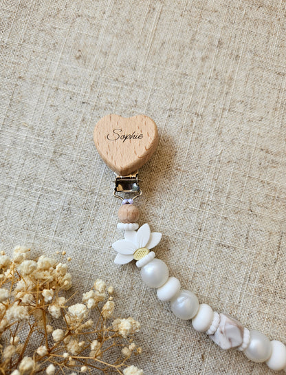 Personalisierte Schnullerkette Lotus | Mit Namensgravur | Boho Weiß-Beige