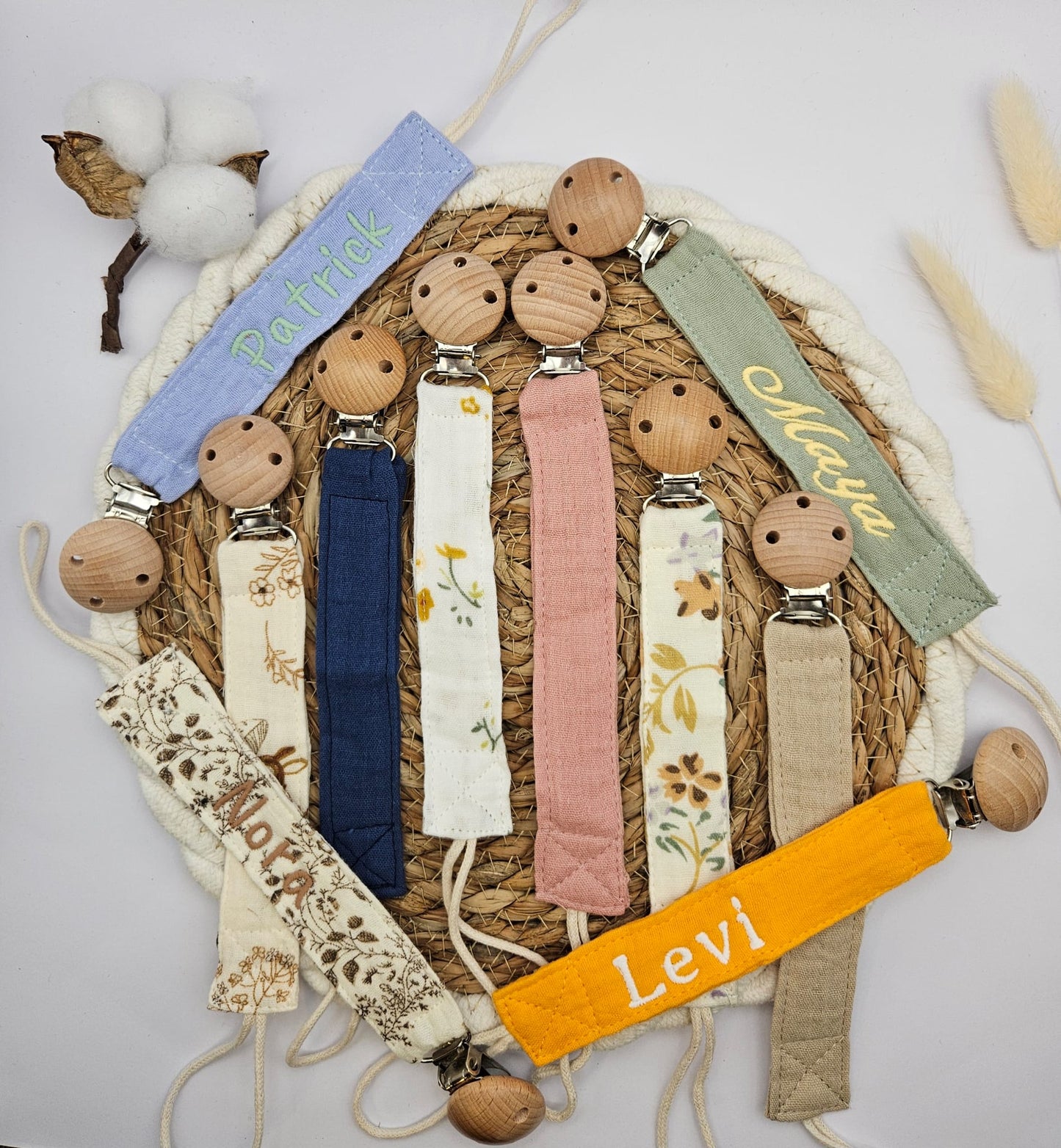 Personalisierte Schnullerkette mit Namen - Musselin Baumwolle – Boho Babygeschenk - individuell bestickt