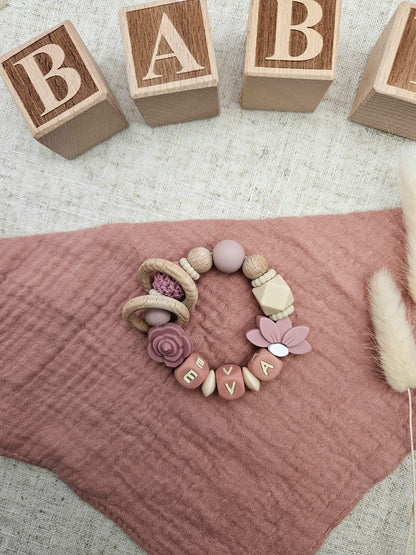 Personalisierter Greifling mit Namen – Baby Mädchen