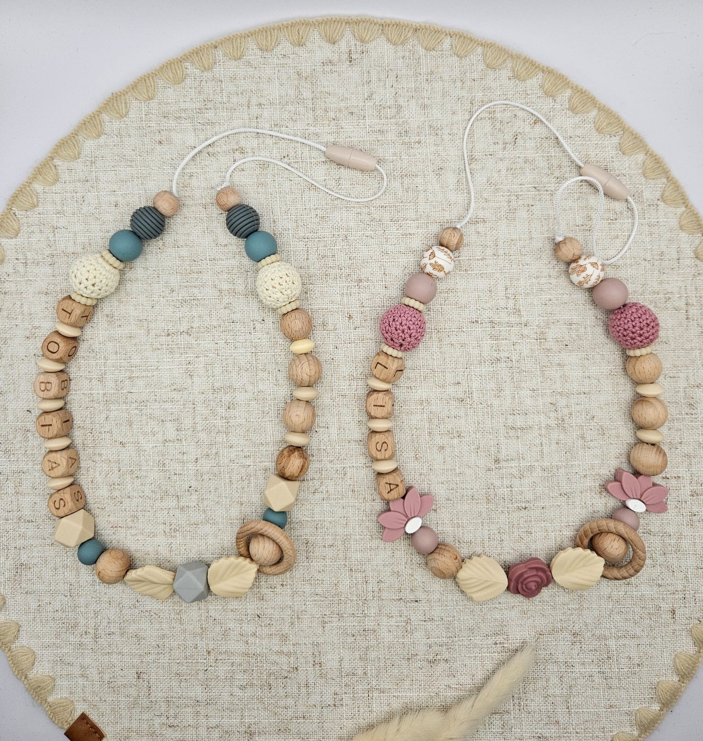 Stillkette mit Namen | rosa, blau | Personalisierte Baby Stillkette | Babygeschenk zur Geburt | Geschenke für Mamas | Liebevoll handgefertigt & BPA-frei