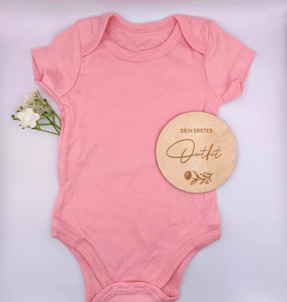 Geschenkbox Baby personalisiert – Body immer dabei | Auswahl: Schnullerkette, Greifling, Anhänger | Handmade in Austria, BPA-frei