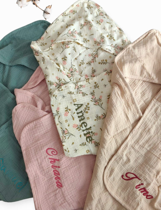 Personalisiertes Musselin Kapuzenhandtuch Baby – Name bestickt – Geschenk Geburt, Taufe