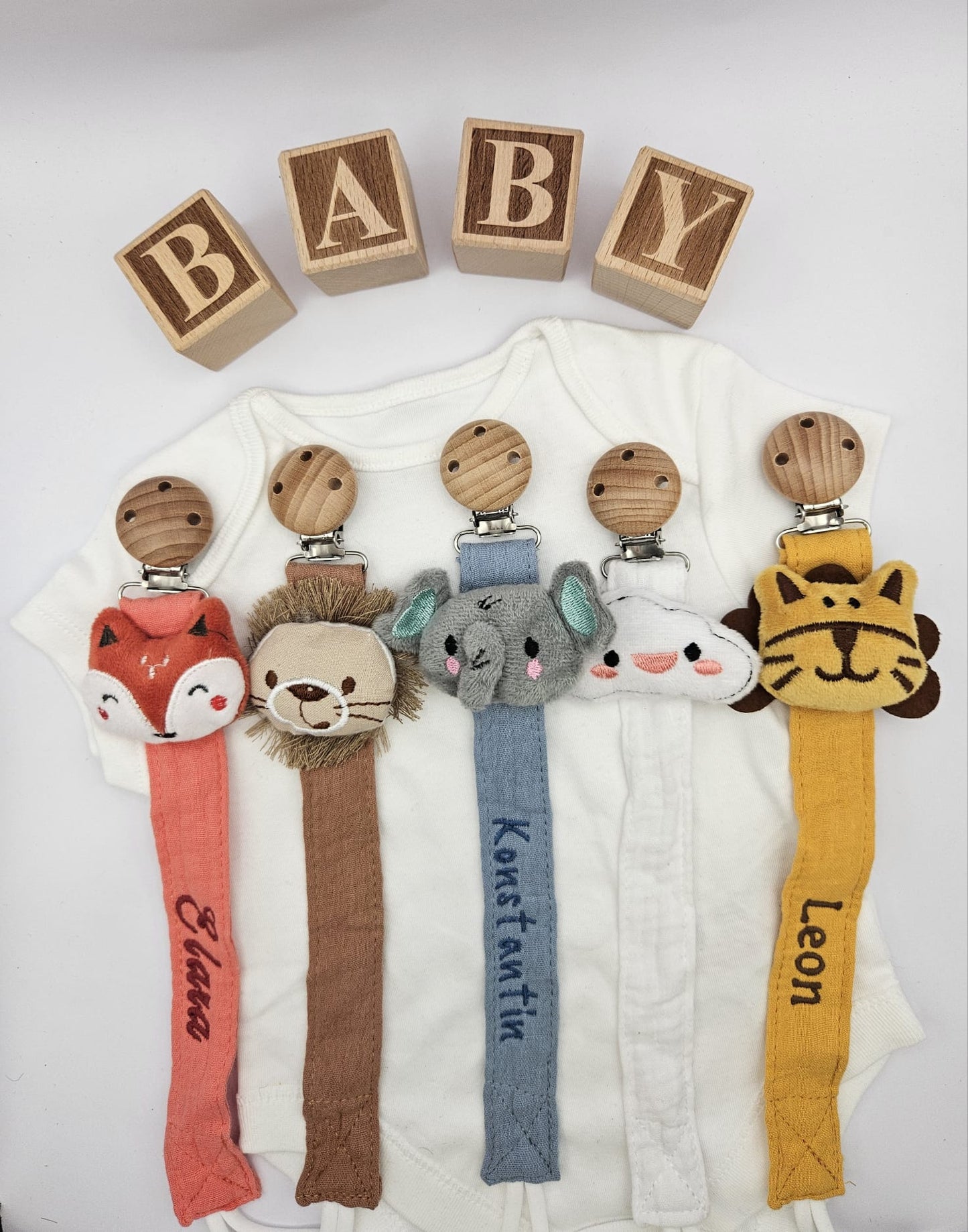 Individuelle Schnullerkette für Babys – Tiermotive & Namensbestickung