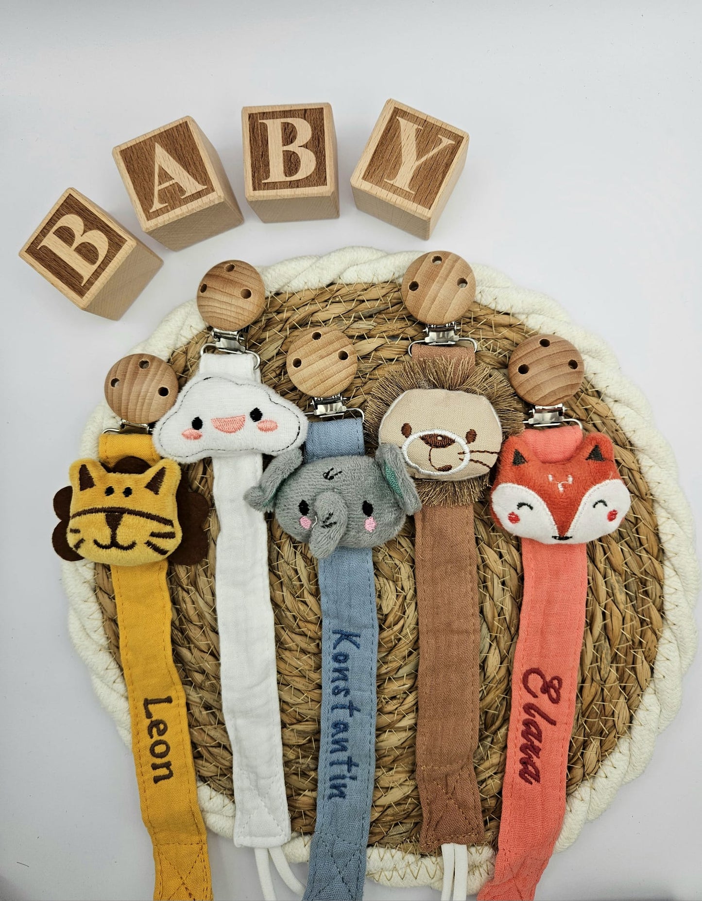 Individuelle Schnullerkette für Babys – Tiermotive & Namensbestickung