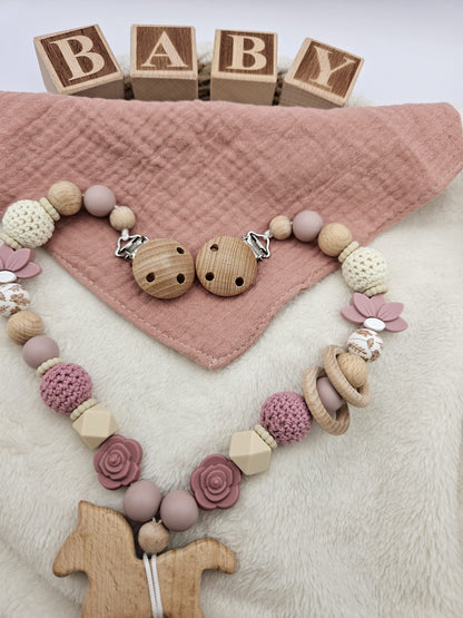 Personalisierte Kinderwagenkette für Mädchen – mit Namen | Holz & Silikon | BPA-frei