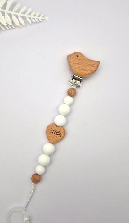 Personalisierte Schnullerkette mit Namen | weiß | Babygeschenk zur Geburt & Taufe | Handgefertigter Schnullerhalter BPA-frei | Mit Namensgravur