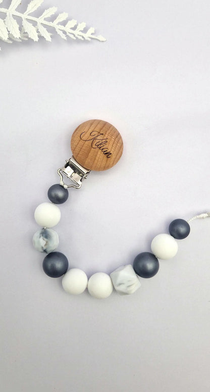 Personalisierte Schnullerkette mit Gravur | Gold, Silber, Roségold | Handgefertigt & personalisiert | Geschenk für Mädchen und Jungen