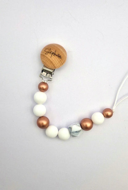 Personalisierte Schnullerkette mit Gravur | Gold, Silber, Roségold | Handgefertigt & personalisiert | Geschenk für Mädchen und Jungen