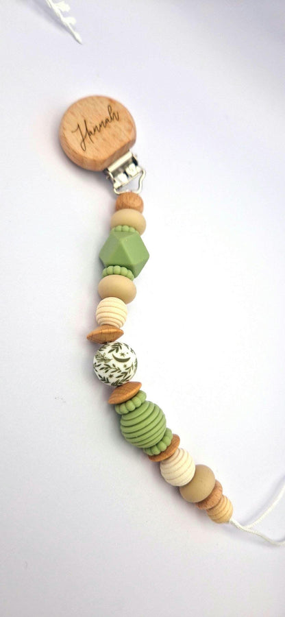 Personalisierte Schnullerkette mit Gravur | Holz & Silikon Natur Grün Beige | Geschenk zur Geburt | Handgefertigte Schnullerkette für Babys