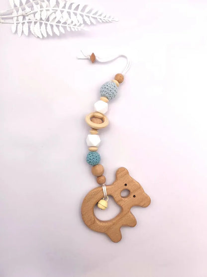 PERSONALISIERTER Maxicosi Montessori Babyanhänger aus Holz und Silikon: BPA-freies sensorisches Spielzeug und Babyparty-Geschenk für Neugeborene