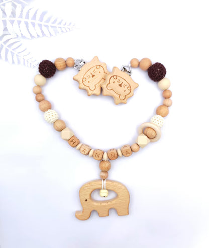 Personalisierte 4-teilige Kinderwagenkette: Schnullerkette aus Baumwolle mit Namen, Greifling und Maxi-Cosi-Anhänger - Babyparty-Geschenk