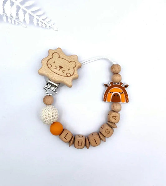 Schnullerkette mit Namen und Tiermotiv | liebevolle Handarbeit | Personalisiertes Geschenk zur Geburt & Taufe des Babys | Holzbuchstaben
