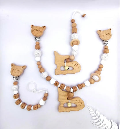 Personalisiertes Baby Geschenkset – 3-teiliges Set – Schnullerkette mit Namen + Kinderwagenkette + Maxi-Cosi Anhänger – Babygeschenk zur Geburt