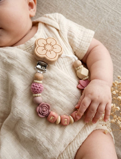 Personalisierte Schnullerkette mit Namen – Baby Mädchen