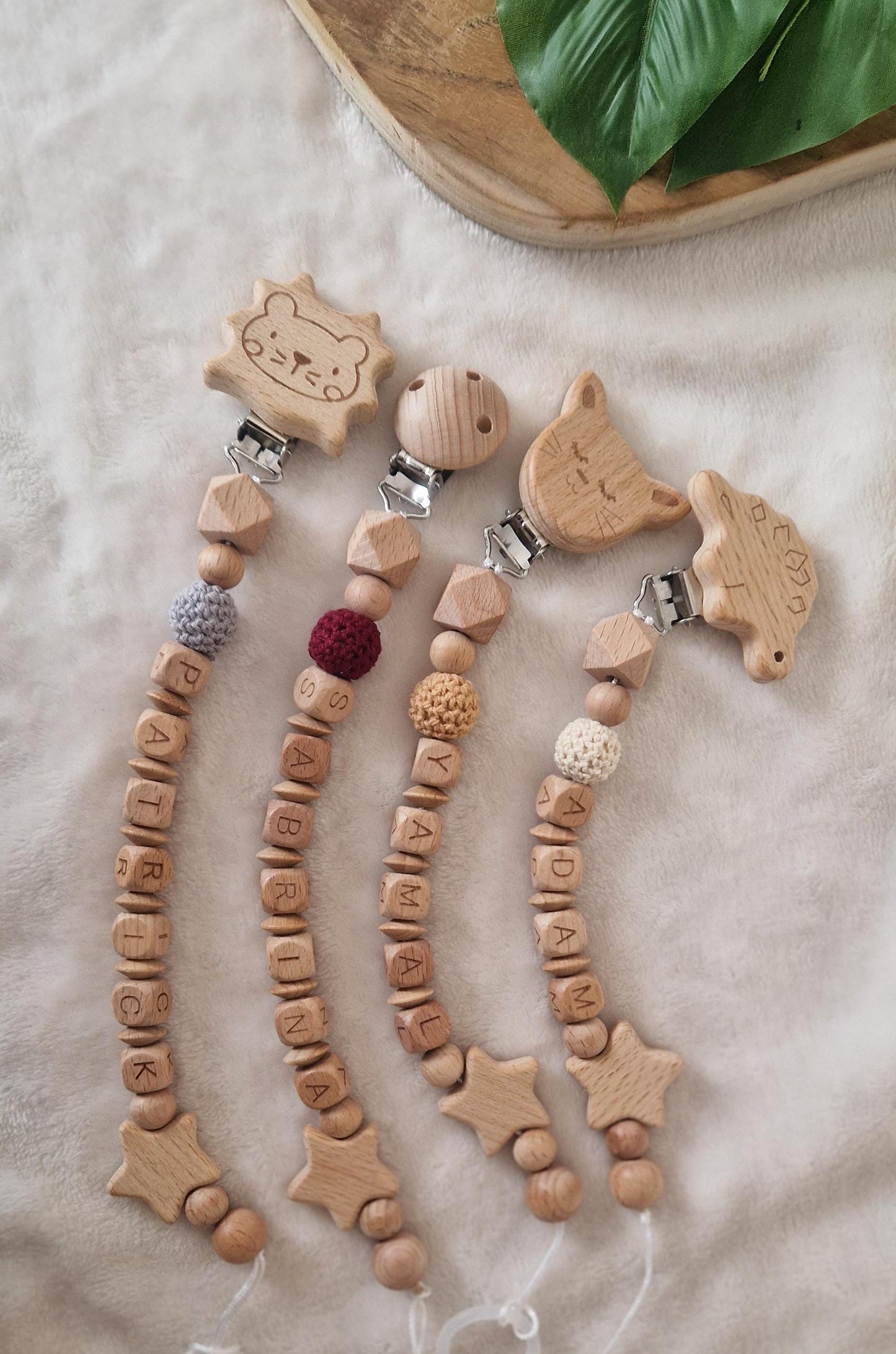 Schnullerkette Stern mit Namen | personalisierbar | handgemachtes Babygeschenk | personalisierte Schnullerkette | Holzdesign mit Stern