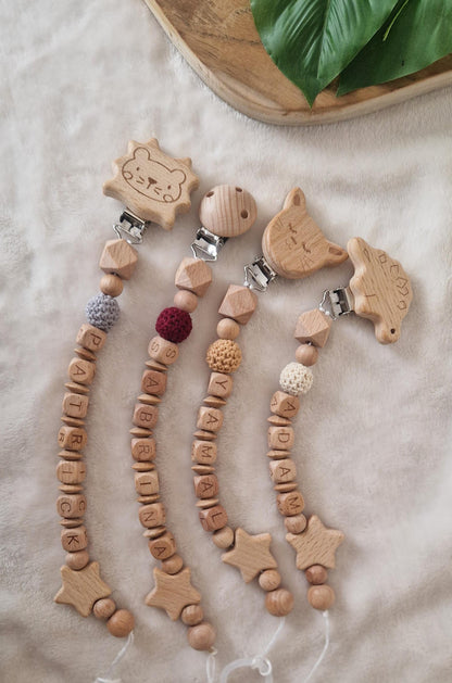 Schnullerkette Stern mit Namen | personalisierbar | handgemachtes Babygeschenk | personalisierte Schnullerkette | Holzdesign mit Stern