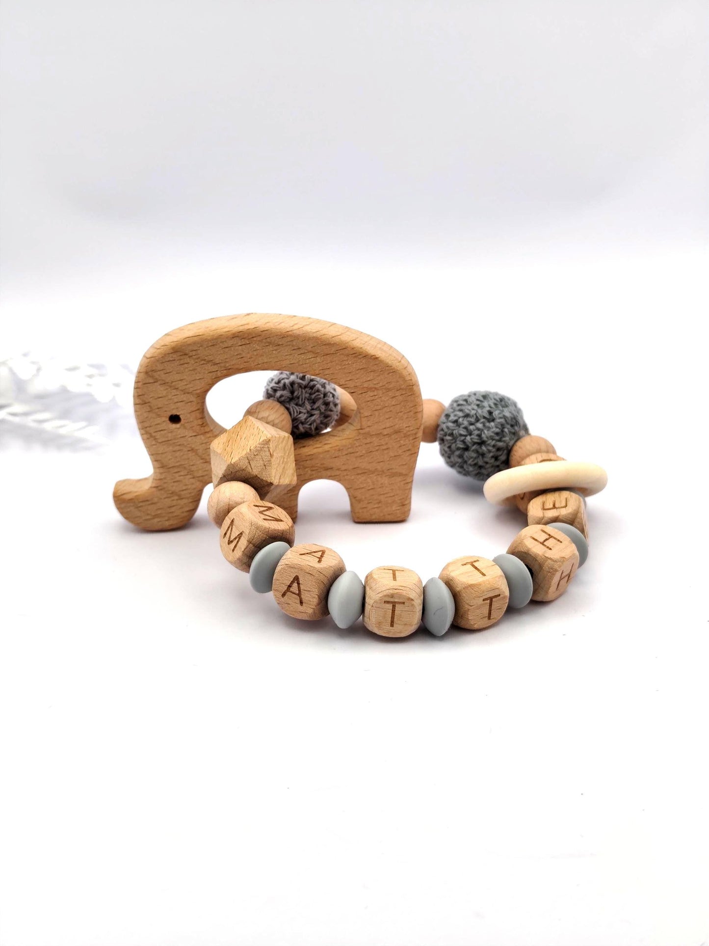 Personalisierter Greifling mit Namen - aus Holz & Silikon - liebevoll handgefertigter Greifling - Geschenk zur Geburt, Taufe - Holzbuchstaben
