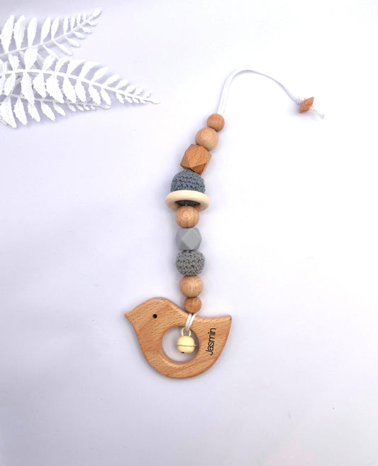 Maxi-Cosi Anhänger personalisiert mit Namen | Babysitzkette Holz & Häkelperlen | Babygeschenk Geburt Taufe