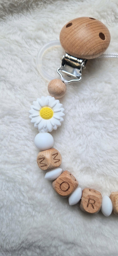 Personalisierte Schnullerkette weiß mit Blume und Namen – Handgefertigte Babygeschenke – Holzbuchstaben – Individuelles Geschenk zur Geburt