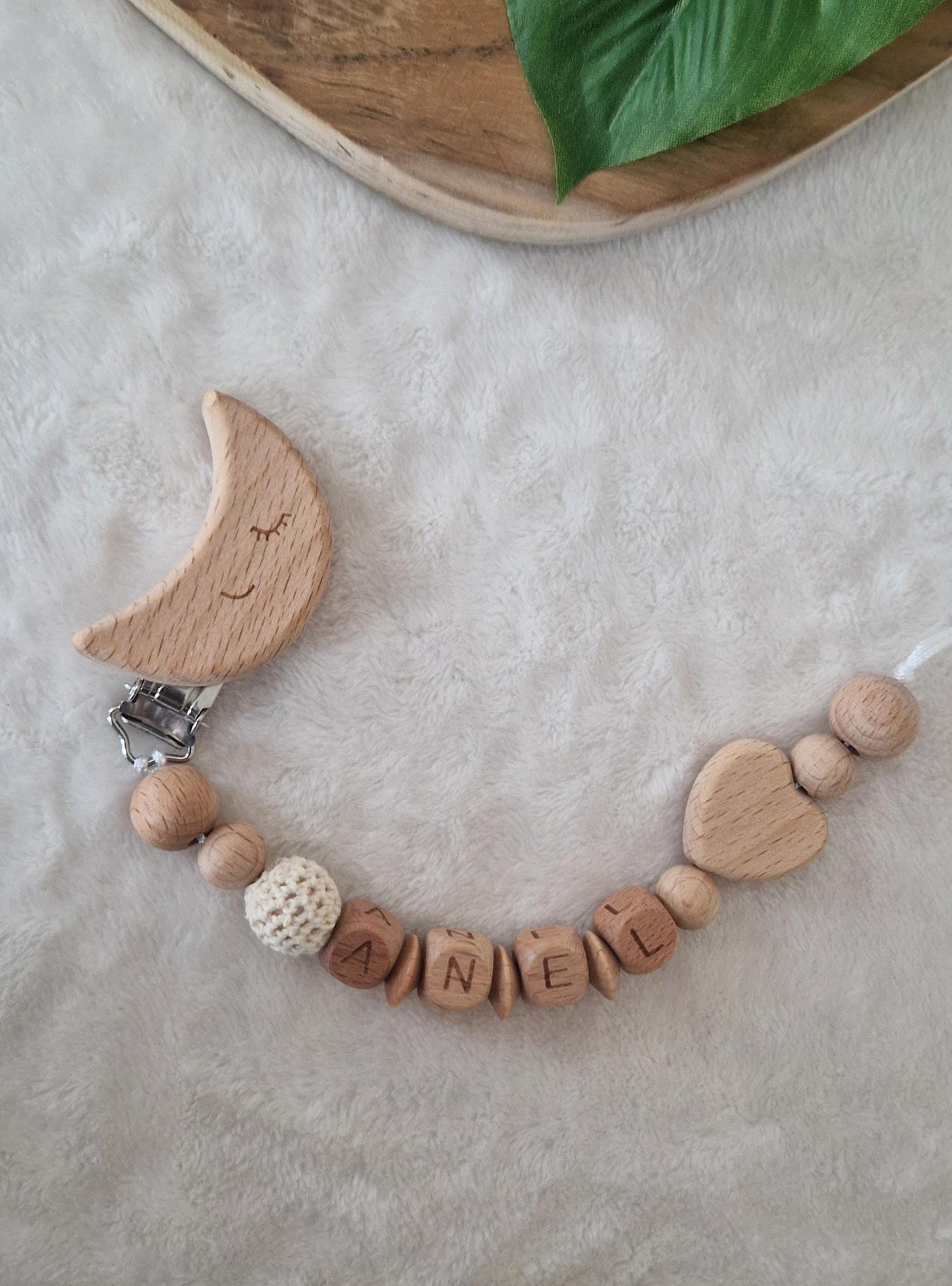 Schnullerkette Herz mit Namen | personalisierbar | Handgemachtes Babygeschenk | Personalisiertes Geschenk | Holzdesign mit Herz