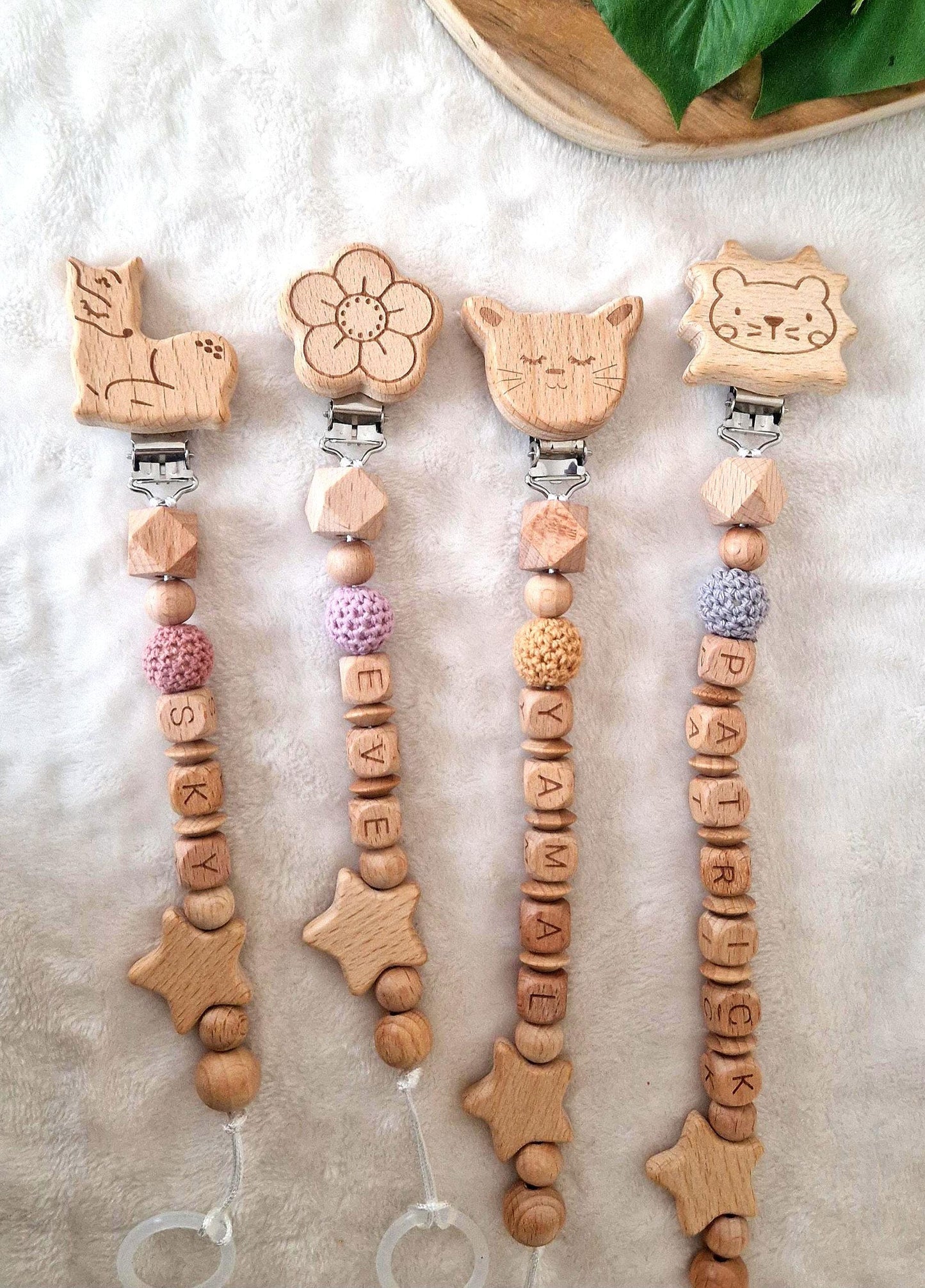 Schnullerkette Stern mit Namen | personalisierbar | handgemachtes Babygeschenk | personalisierte Schnullerkette | Holzdesign mit Stern