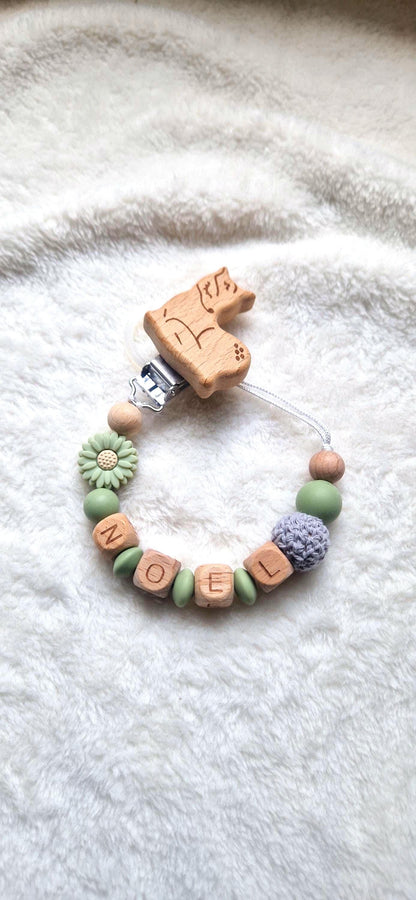 Schnullerkette mit Namen und Blume – Blumenschnullerkette – Holzbuchstaben – Geschenk zur Geburt & Taufe, BPA-frei
