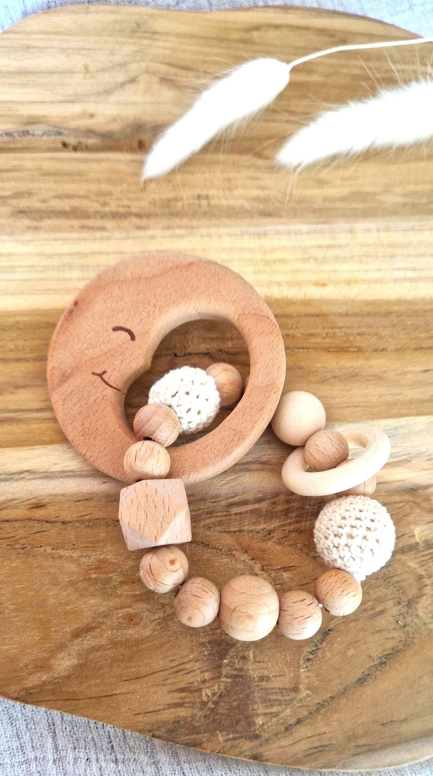 Handgefertigter Greifling - aus Holz & Silikon - Babyspielzeug zur Geburt und Taufe - Geschenk für Neugeborene - Motorikspielzeug Baby