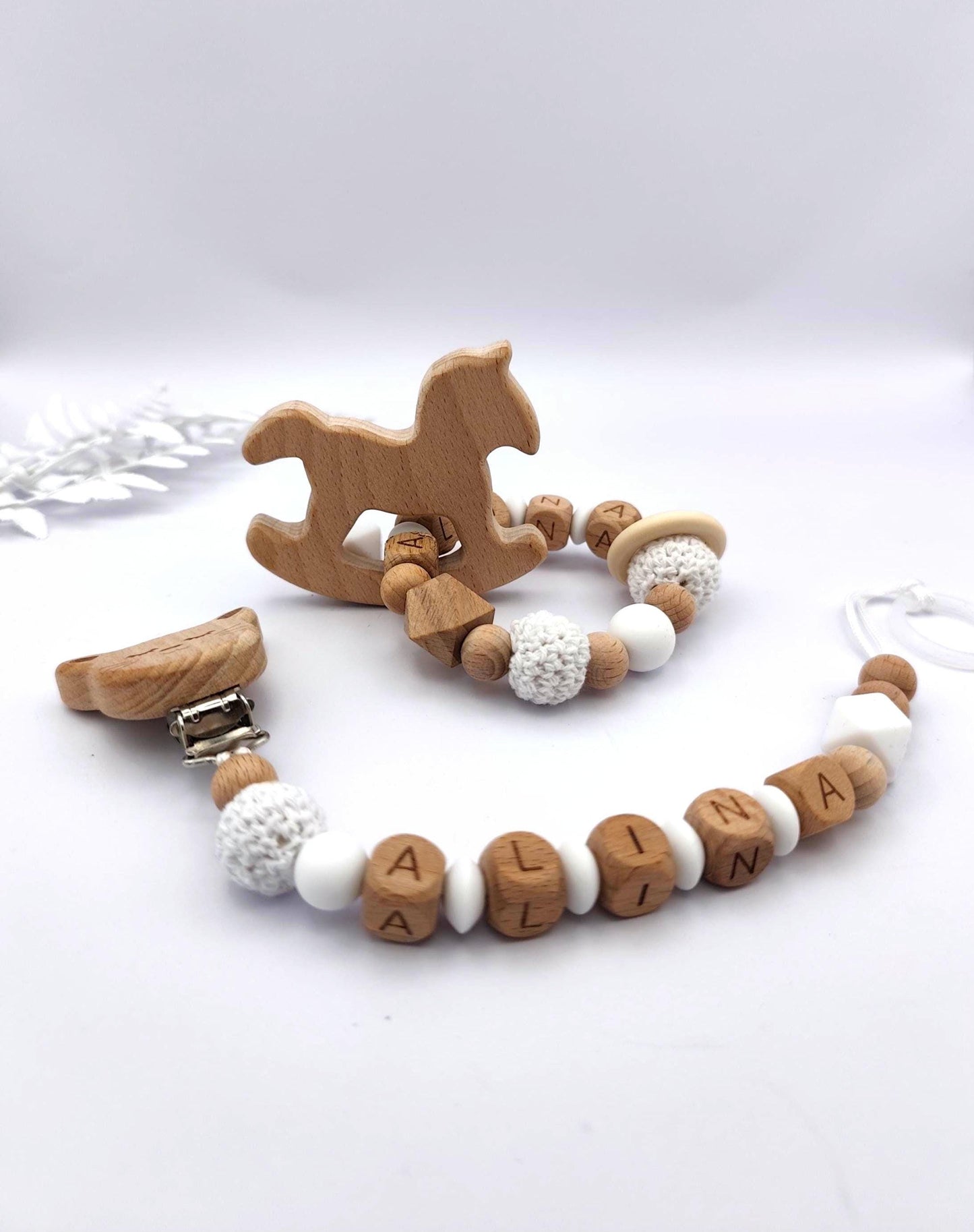 Baby Geschenkset Personalisiert Weiß – Schnullerkette mit Namen & Greifling – Geburtsgeschenk, Taufgeschenk, Babygeschenk Mädchen Junge
