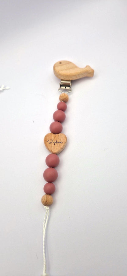 Personalisierte Schnullerkette mit Namen | Altrosa | Babygeschenk zur Geburt und Taufe | Handgefertigter Schnullerhalter BPA-frei | Mit Namensgravur