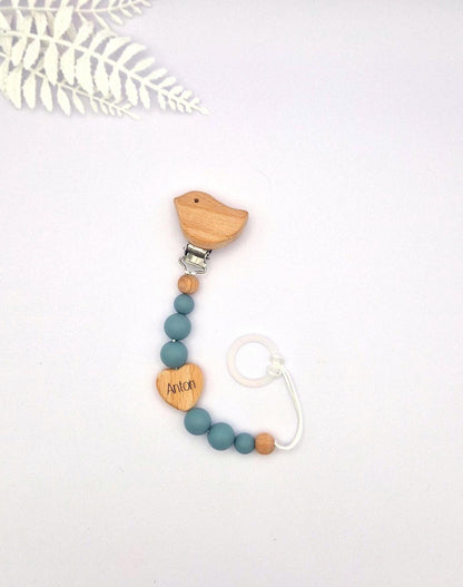 Personalisierte Schnullerkette mit Namen | Pastellblau | Babygeschenk zur Geburt und Taufe | Handgefertigter Schnullerhalter BPA-frei | Mit Namensgravur