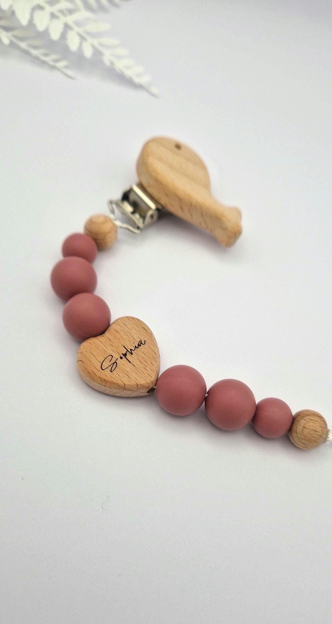 Personalisierte Pastell Schnullerkette mit Namen | Handgefertigt | Babygeschenk zur Geburt, Taufe oder Babyparty | Gravierter Schnullerhalter | BPA-frei