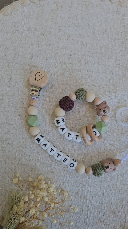 Personalisierte Schnullerkette & Greifling mit Namen | Beige Baby Geschenkset mit Bär aus Silikon & Holz