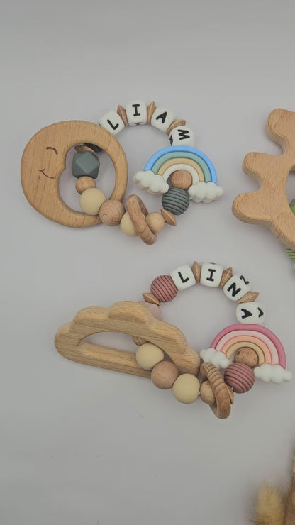 Greifling mit Namen aus Holz | Personalisiertes Baby-Geschenk zur Geburt und Taufe